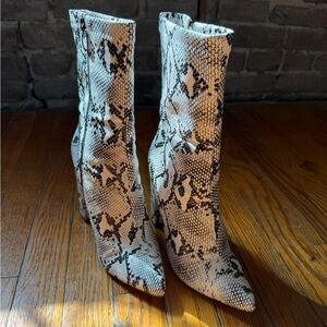 Snakeskin Pattern Women's Boots